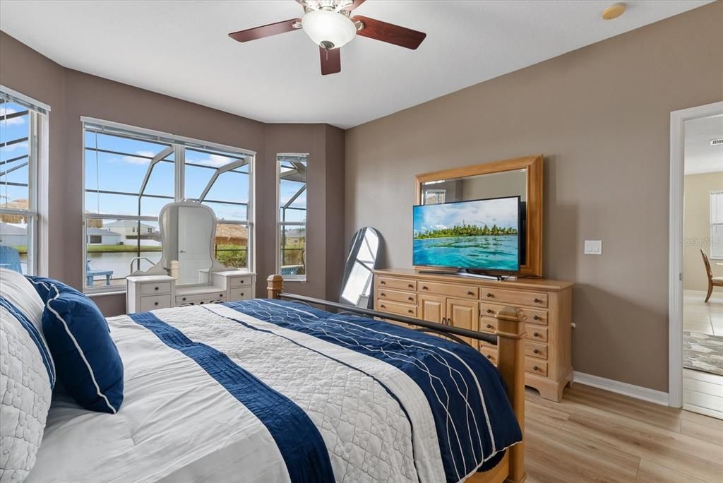 For Sale: $475,000 (3 beds, 3 baths, 2023 Square Feet)