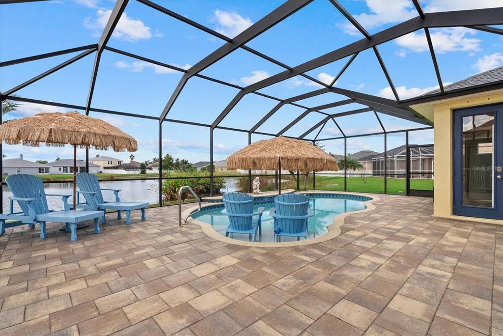 For Sale: $475,000 (3 beds, 3 baths, 2023 Square Feet)