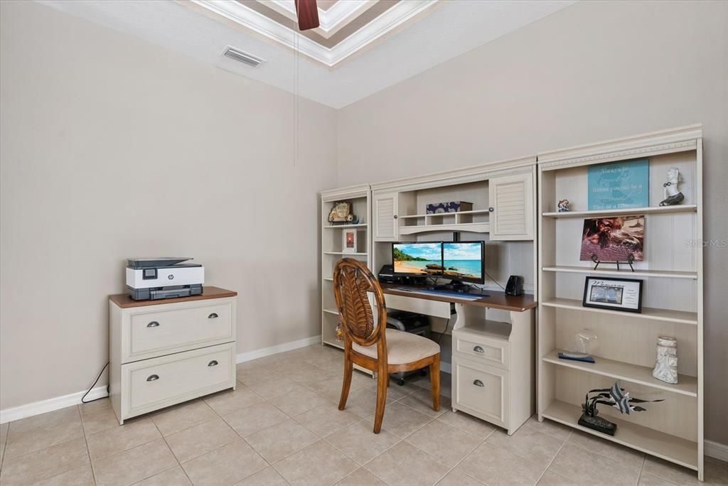 For Sale: $475,000 (3 beds, 3 baths, 2023 Square Feet)