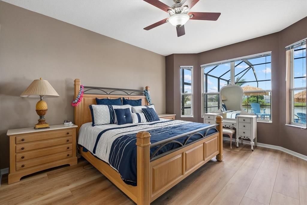 For Sale: $475,000 (3 beds, 3 baths, 2023 Square Feet)