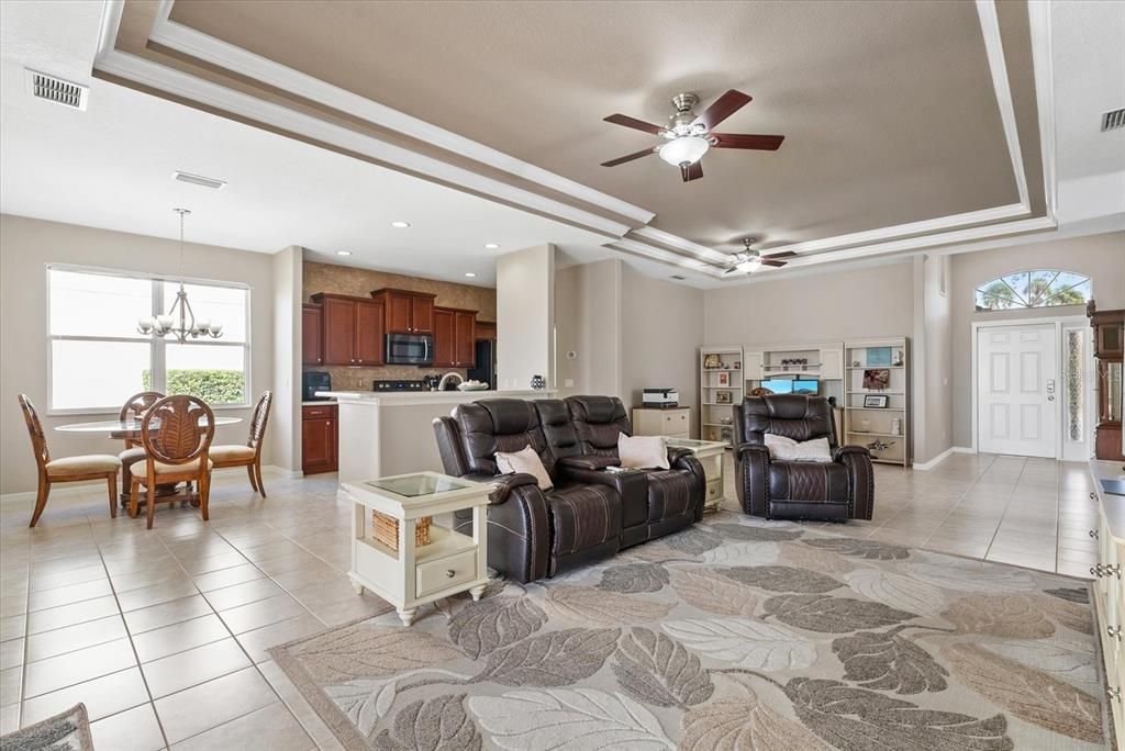 For Sale: $475,000 (3 beds, 3 baths, 2023 Square Feet)