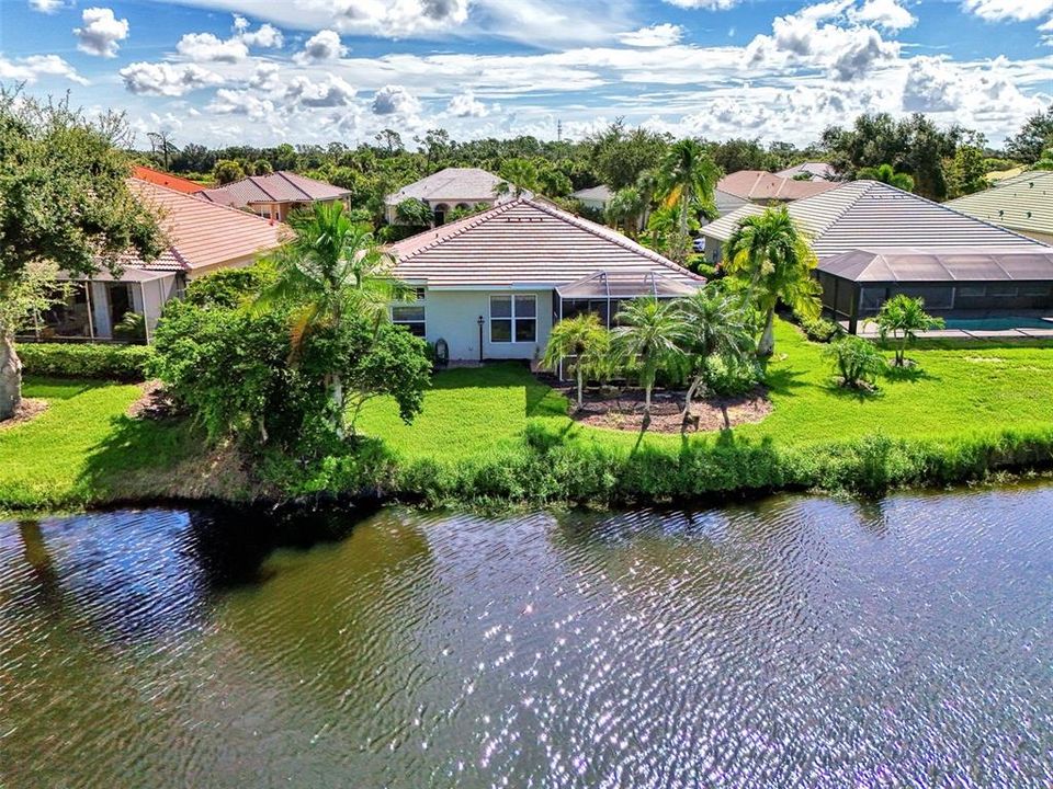 For Sale: $325,000 (2 beds, 2 baths, 1812 Square Feet)