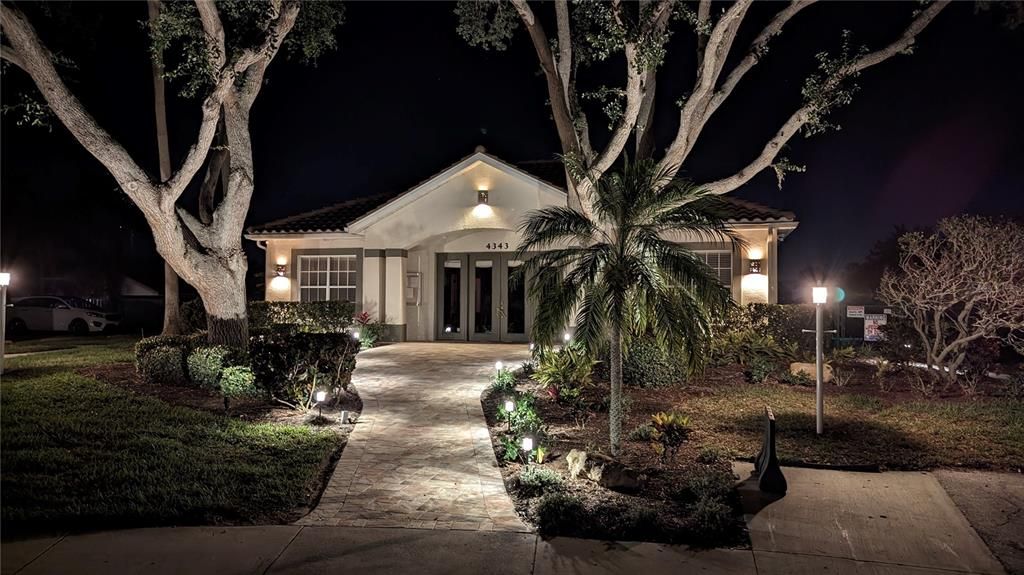 For Sale: $610,000 (3 beds, 2 baths, 2189 Square Feet)