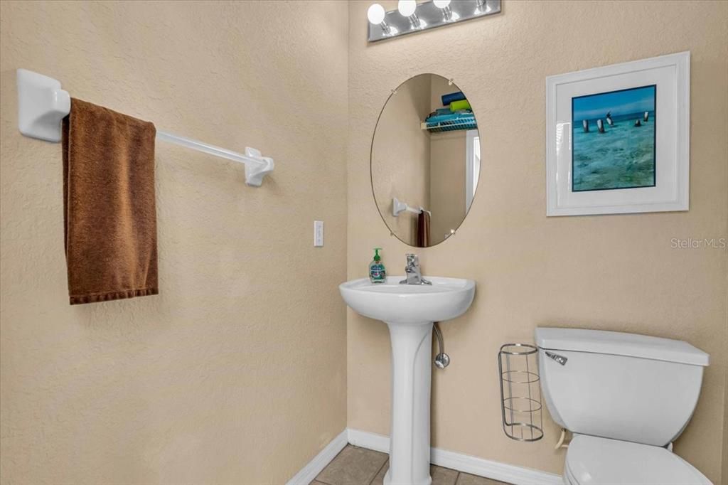 For Sale: $610,000 (3 beds, 2 baths, 2189 Square Feet)