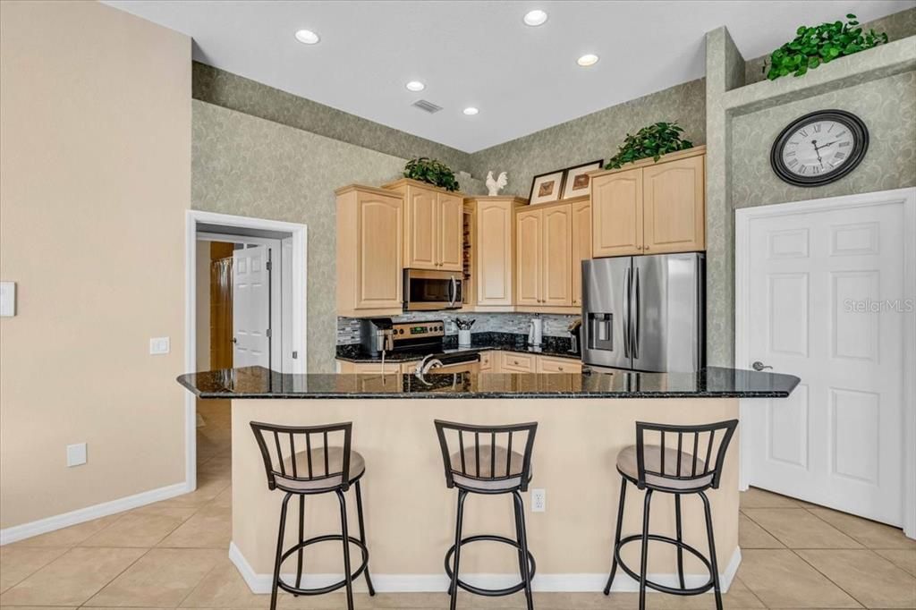 For Sale: $610,000 (3 beds, 2 baths, 2189 Square Feet)