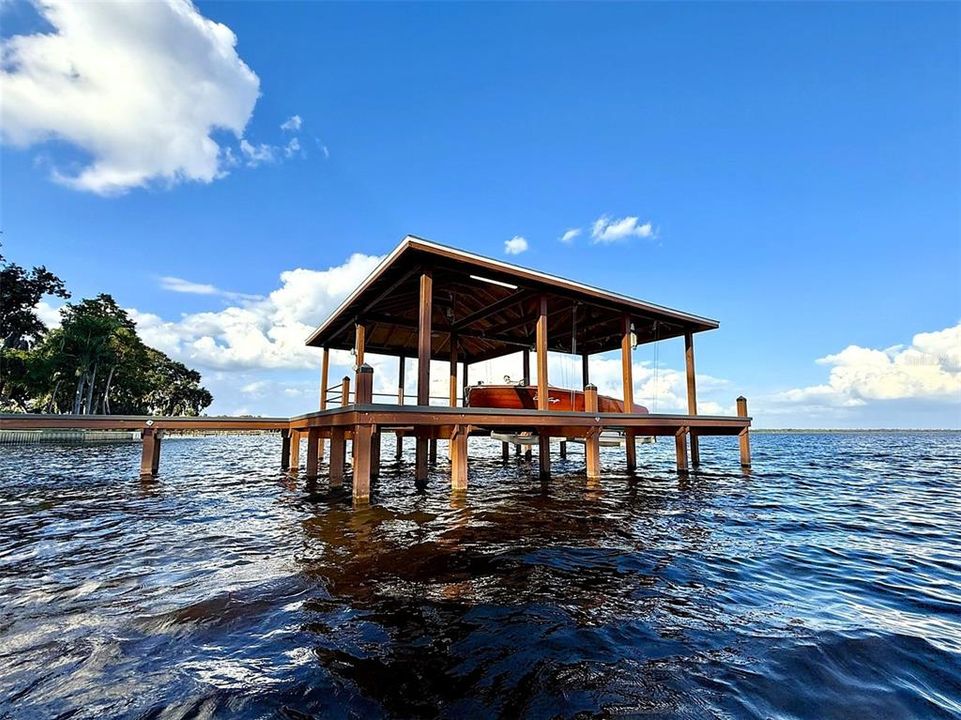 待售: $3,900,000 (4 贝兹, 3 浴室, 4255 平方英尺)