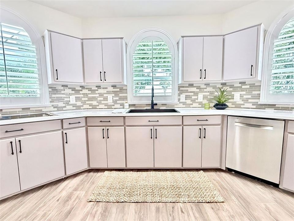 待售: $3,900,000 (4 贝兹, 3 浴室, 4255 平方英尺)