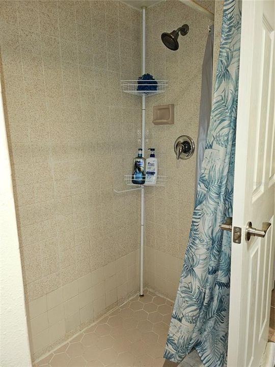 For Sale: $323,000 (3 beds, 2 baths, 1743 Square Feet)