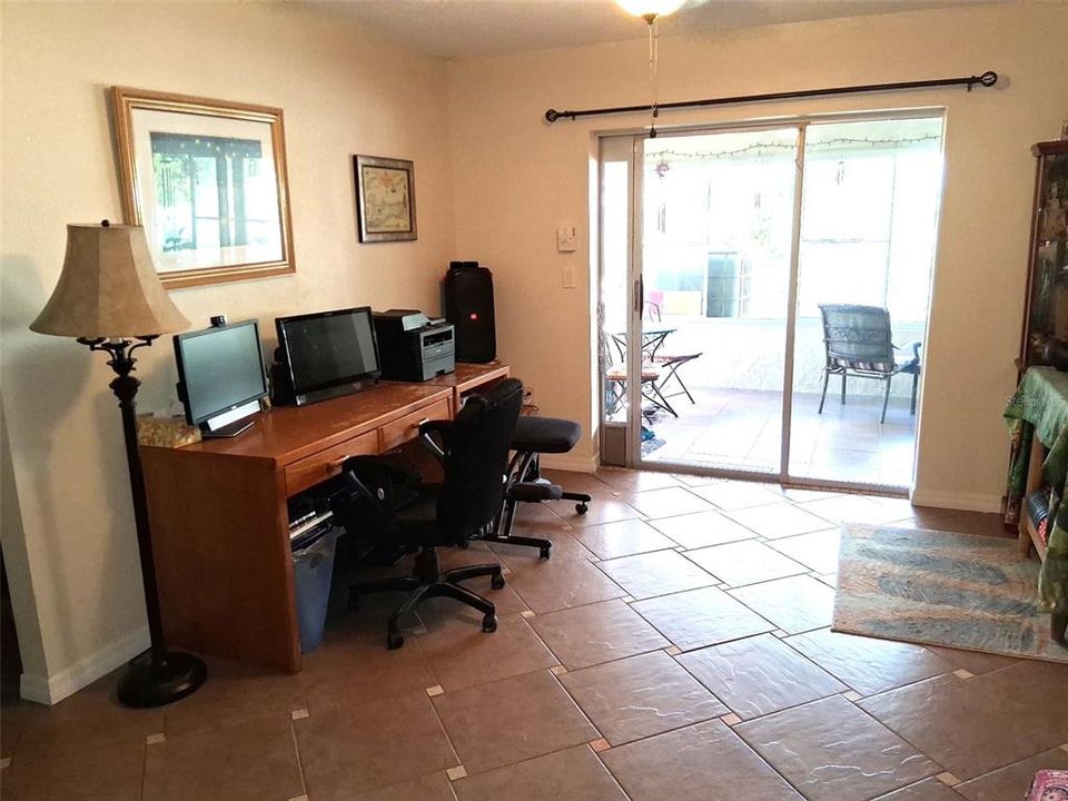 For Sale: $323,000 (3 beds, 2 baths, 1743 Square Feet)