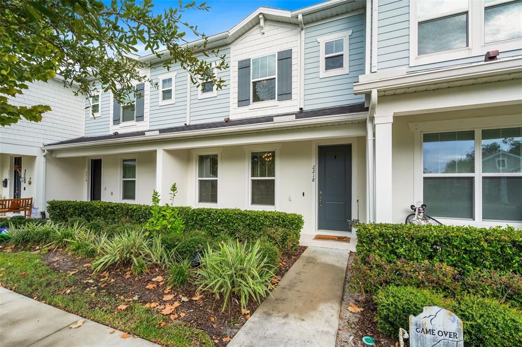 Под контрактом: $389,000 (2 спален, 2 ванн, 1472 Квадратных фут)