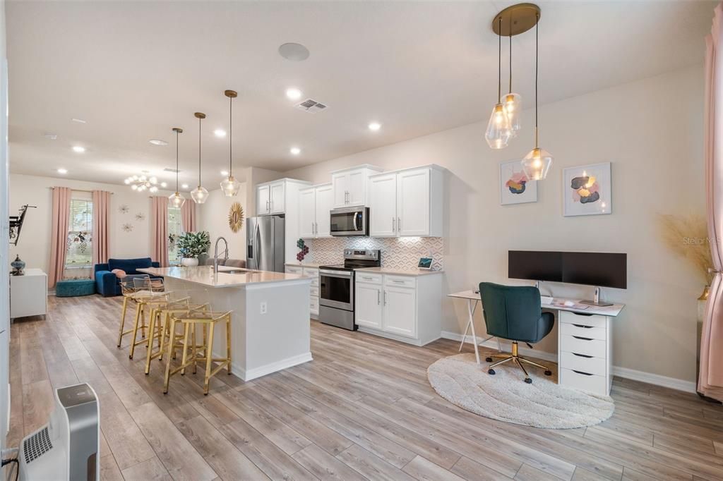 Под контрактом: $389,000 (2 спален, 2 ванн, 1472 Квадратных фут)