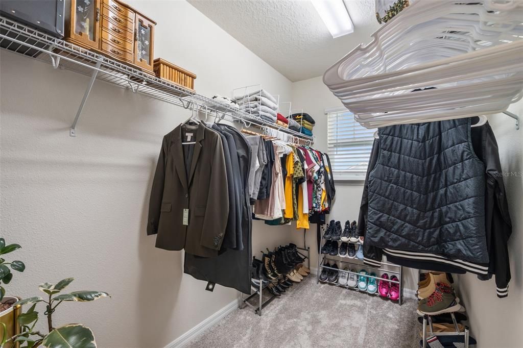 Под контрактом: $389,000 (2 спален, 2 ванн, 1472 Квадратных фут)