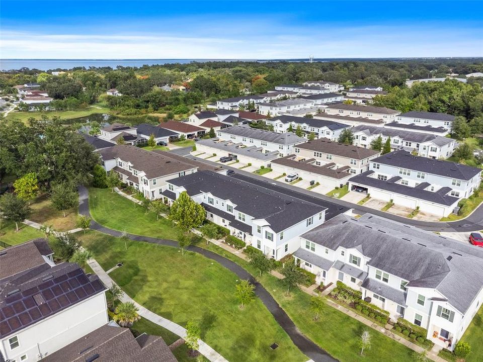 Под контрактом: $389,000 (2 спален, 2 ванн, 1472 Квадратных фут)