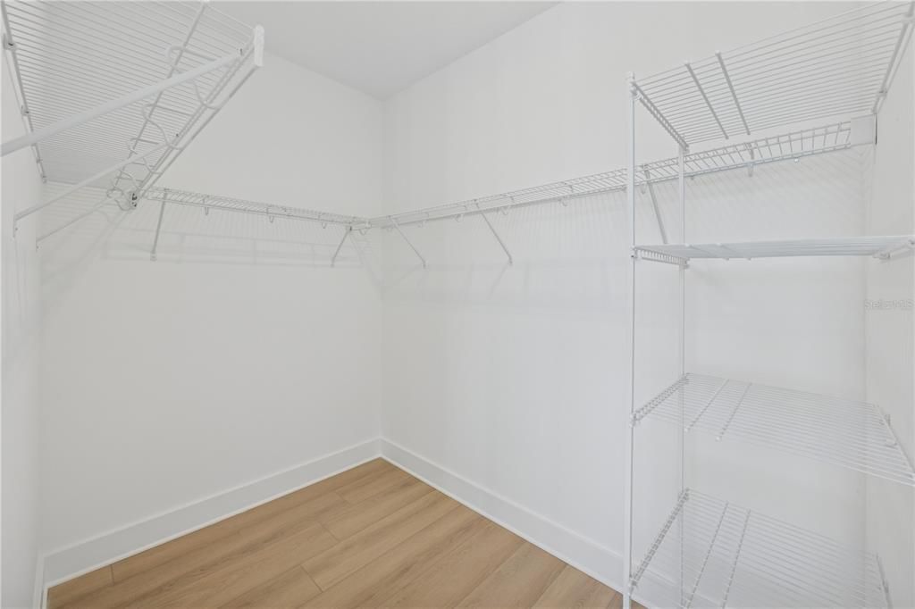 En Venta: $615,000 (3 camas, 3 baños, 1815 Pies cuadrados)