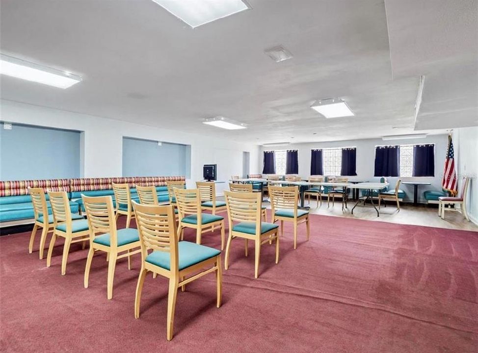 For Rent: $1,450 (1 beds, 1 baths, 368 Square Feet)