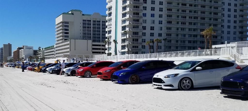 For Rent: $1,450 (1 beds, 1 baths, 368 Square Feet)