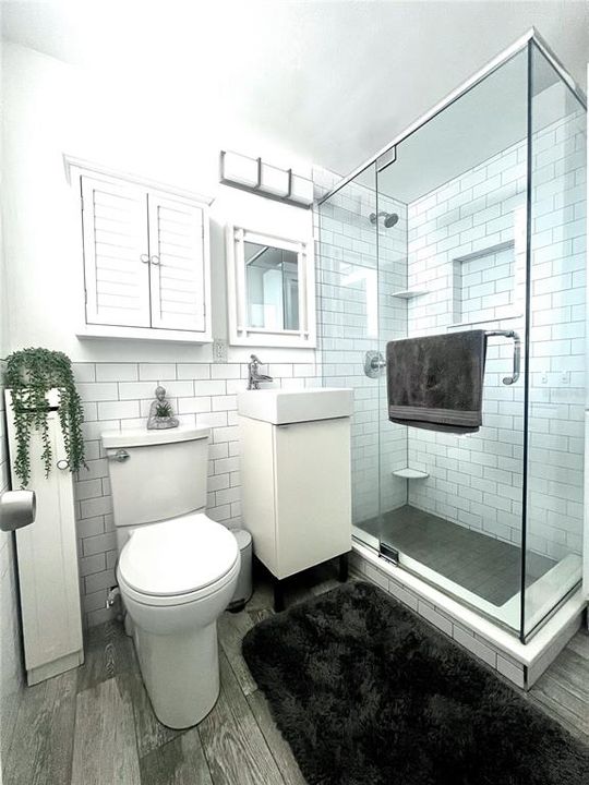 For Rent: $1,450 (1 beds, 1 baths, 368 Square Feet)