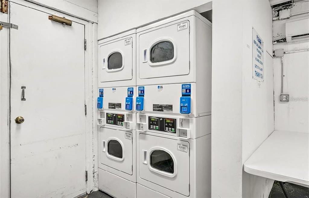 For Rent: $1,450 (1 beds, 1 baths, 368 Square Feet)