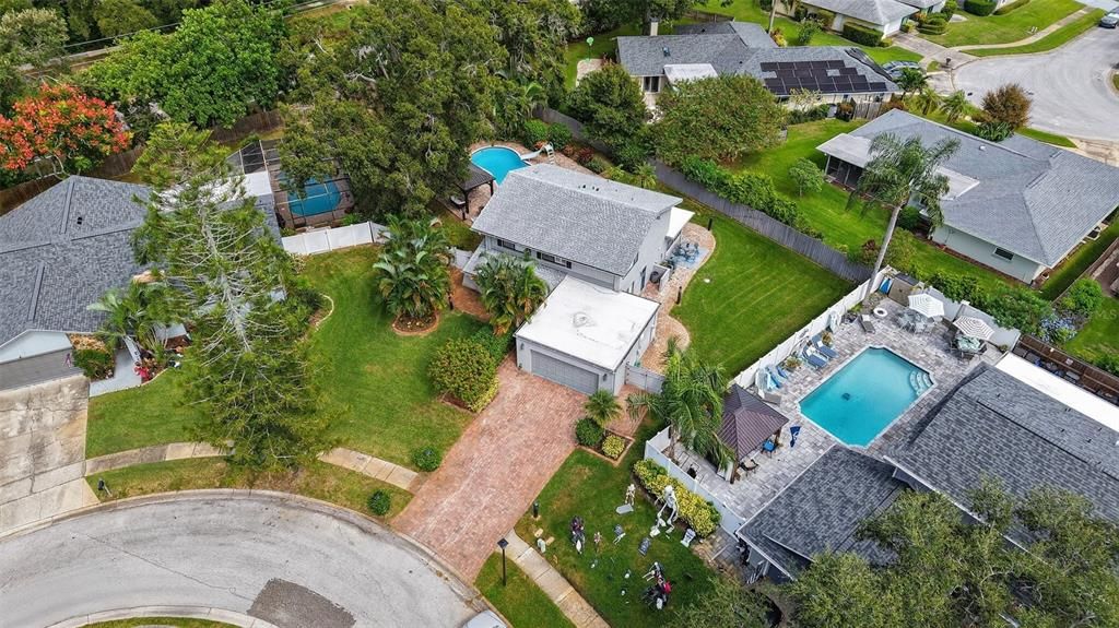 Activo con contrato: $675,000 (4 camas, 2 baños, 2309 Pies cuadrados)