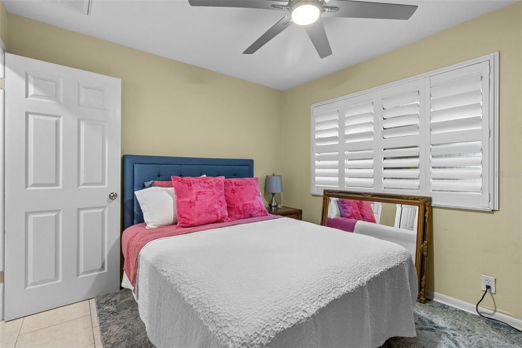 Activo con contrato: $675,000 (4 camas, 2 baños, 2309 Pies cuadrados)