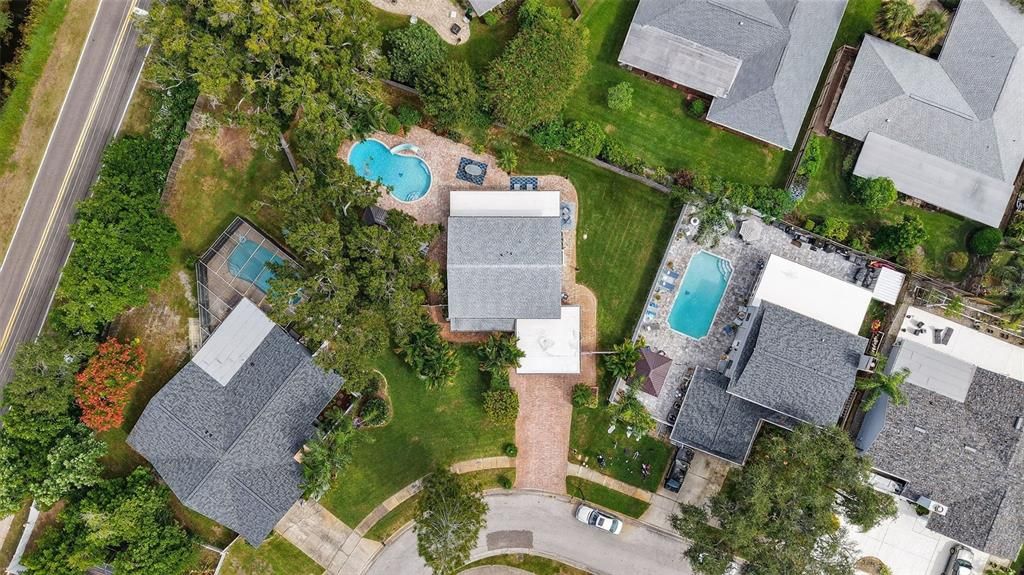 Activo con contrato: $675,000 (4 camas, 2 baños, 2309 Pies cuadrados)