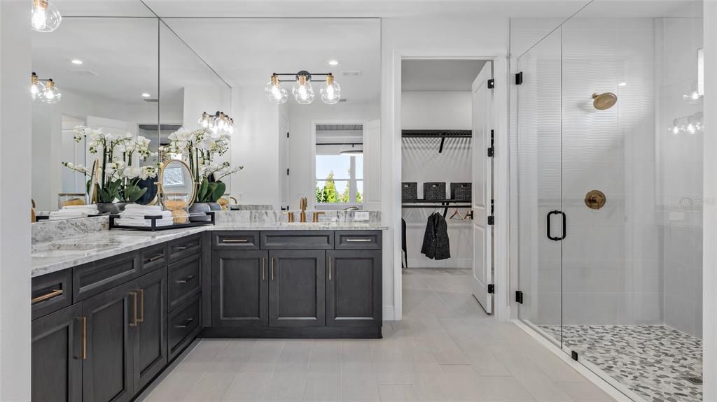 На продажу: $573,990 (3 спален, 3 ванн, 2568 Квадратных фут)