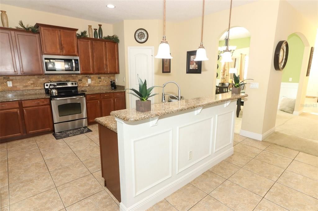 For Sale: $600,000 (5 beds, 4 baths, 3839 Square Feet)