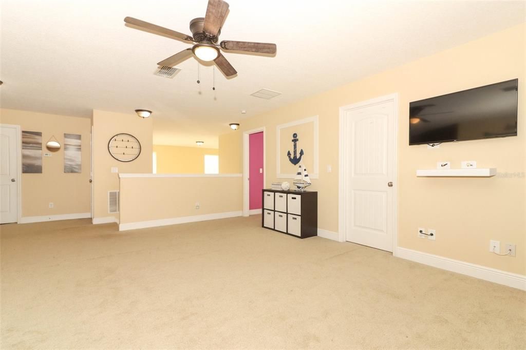 For Sale: $600,000 (5 beds, 4 baths, 3839 Square Feet)