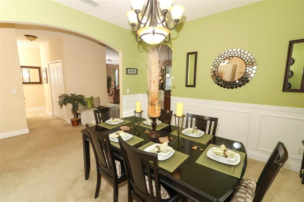 For Sale: $600,000 (5 beds, 4 baths, 3839 Square Feet)