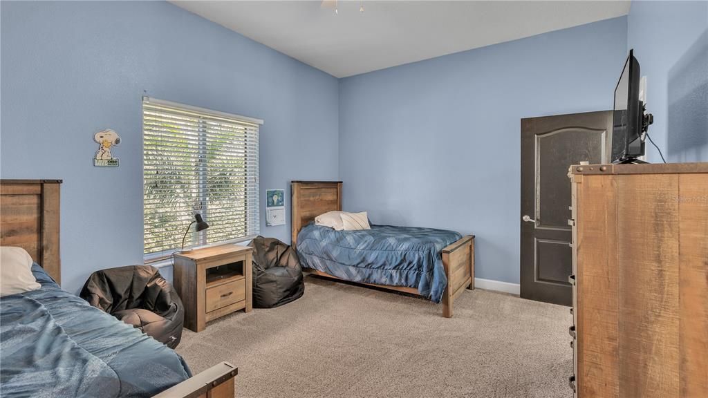 En Venta: $1,019,999 (6 camas, 3 baños, 4227 Pies cuadrados)