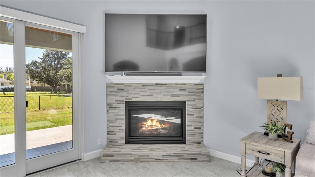 En Venta: $1,019,999 (6 camas, 3 baños, 4227 Pies cuadrados)