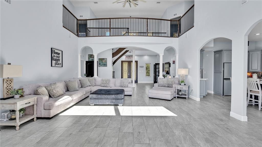 En Venta: $1,019,999 (6 camas, 3 baños, 4227 Pies cuadrados)