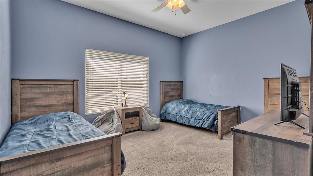 En Venta: $1,019,999 (6 camas, 3 baños, 4227 Pies cuadrados)