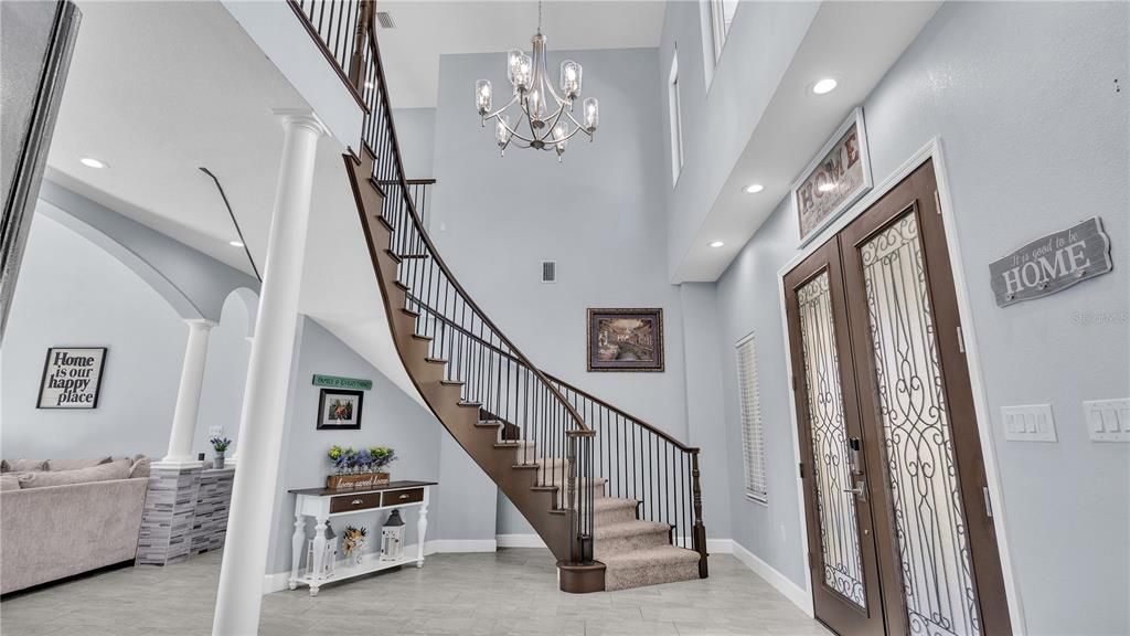 En Venta: $1,019,999 (6 camas, 3 baños, 4227 Pies cuadrados)