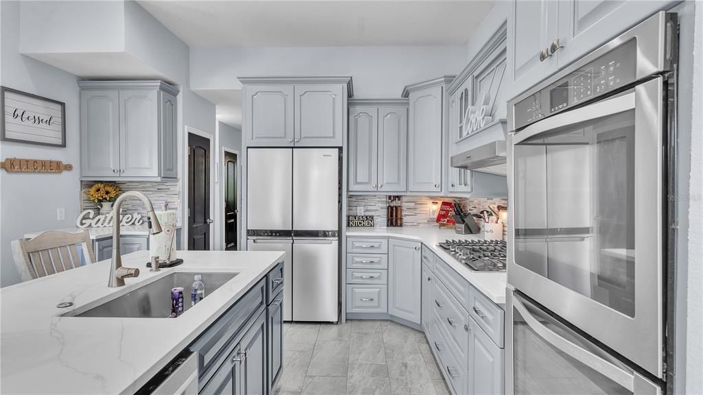 En Venta: $1,019,999 (6 camas, 3 baños, 4227 Pies cuadrados)