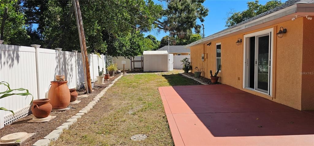 合同活跃: $377,700 (3 贝兹, 2 浴室, 1454 平方英尺)