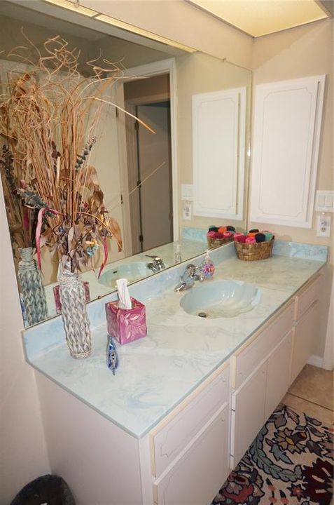 For Sale: $315,000 (3 beds, 2 baths, 2089 Square Feet)