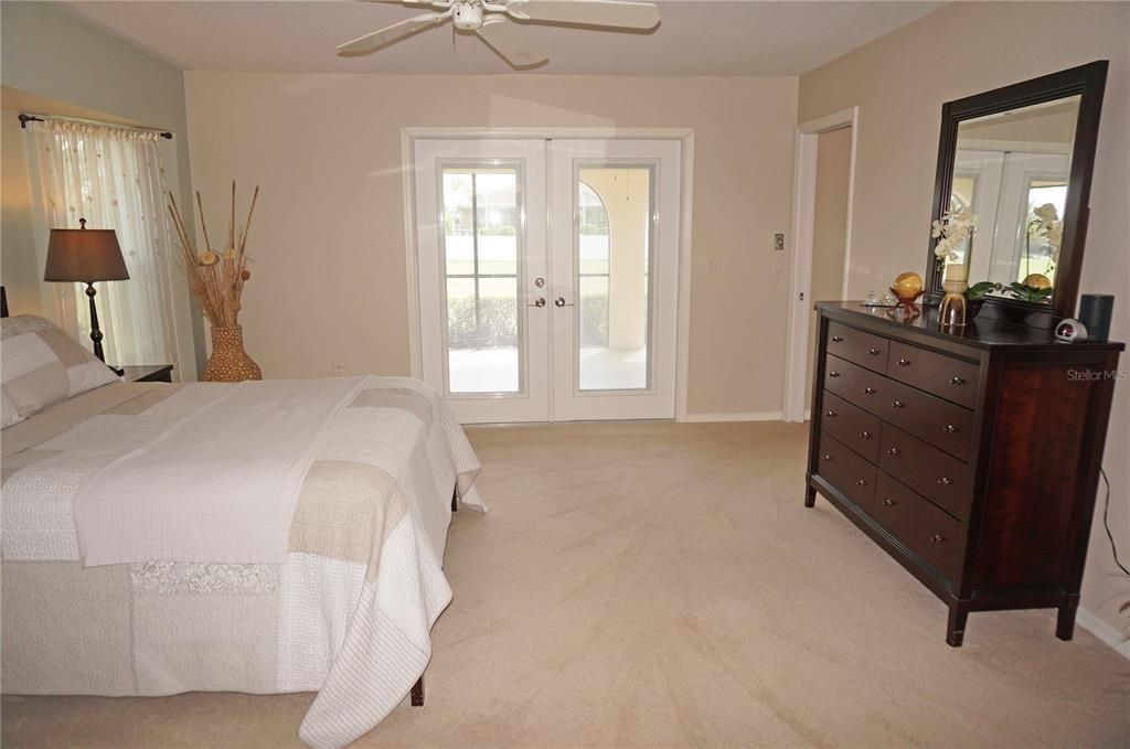 For Sale: $315,000 (3 beds, 2 baths, 2089 Square Feet)