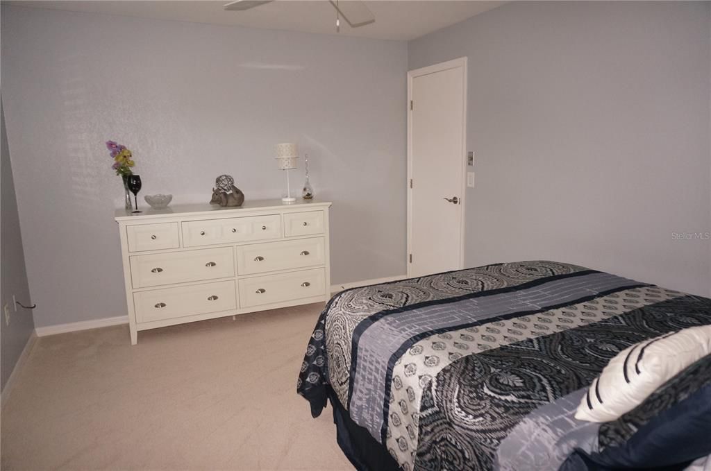 For Sale: $315,000 (3 beds, 2 baths, 2089 Square Feet)