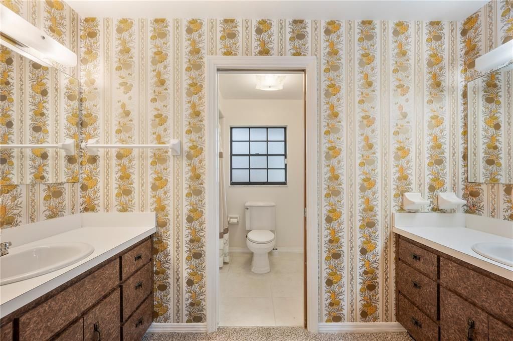 待售: $433,000 (3 贝兹, 2 浴室, 2480 平方英尺)