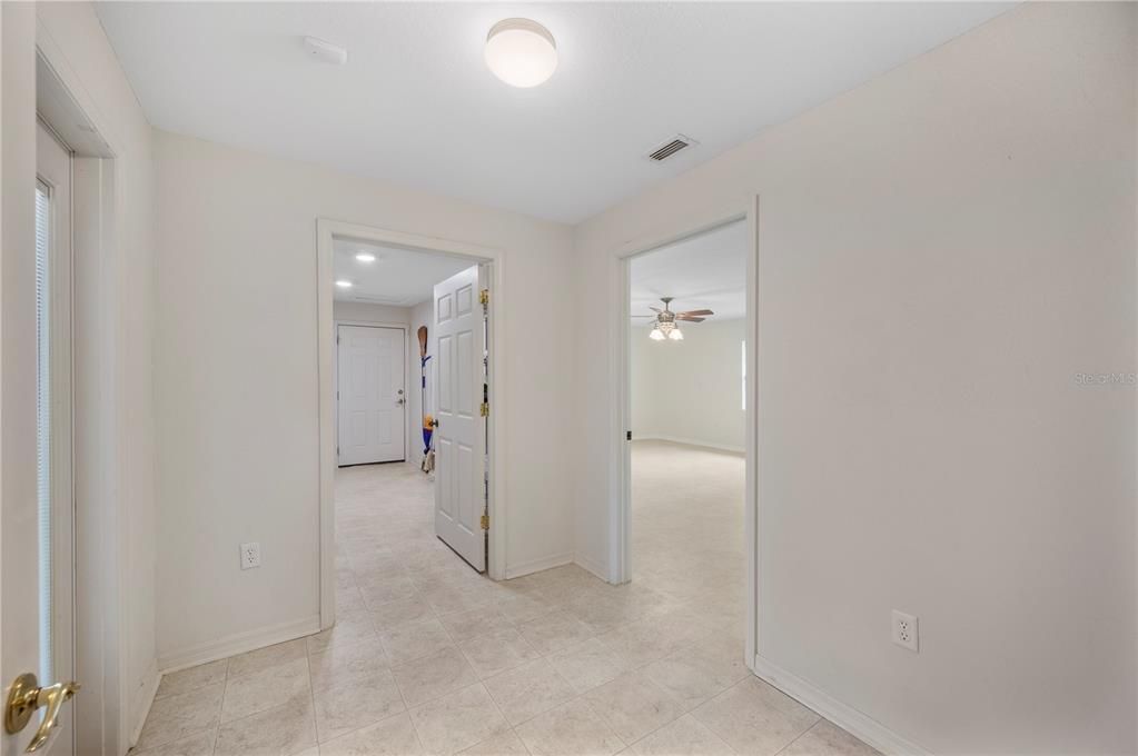 待售: $433,000 (3 贝兹, 2 浴室, 2480 平方英尺)