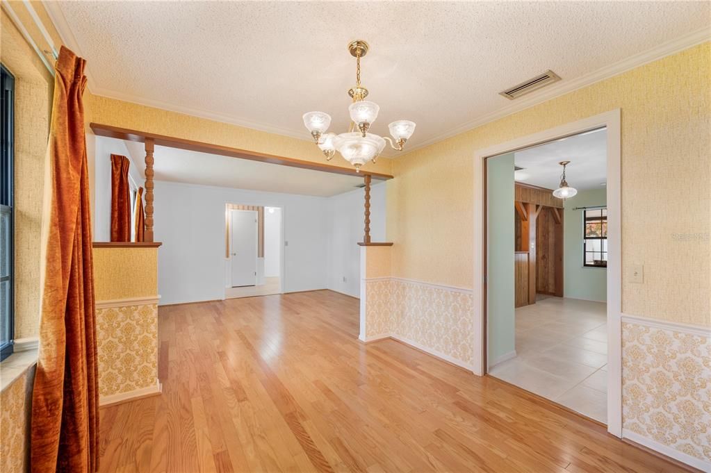 待售: $433,000 (3 贝兹, 2 浴室, 2480 平方英尺)