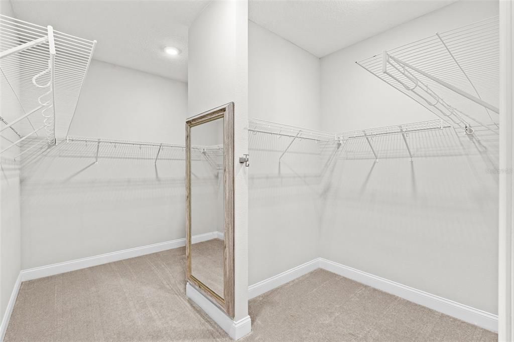 En Venta: $995,000 (4 camas, 3 baños, 2896 Pies cuadrados)