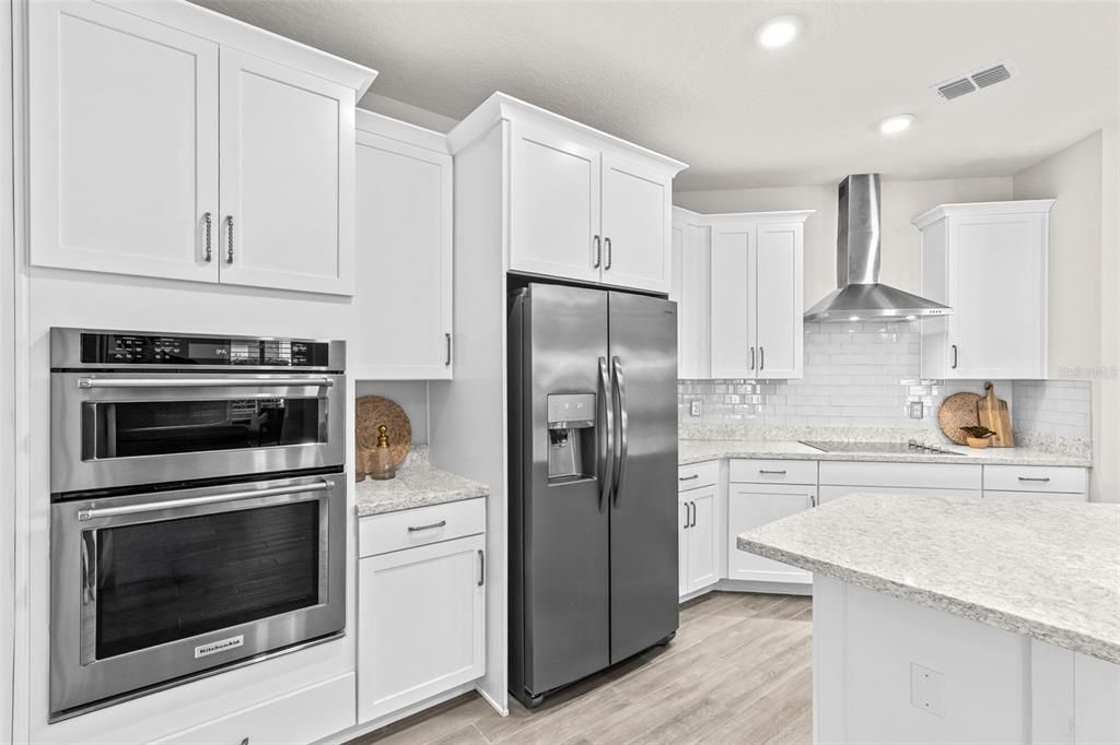 En Venta: $995,000 (4 camas, 3 baños, 2896 Pies cuadrados)