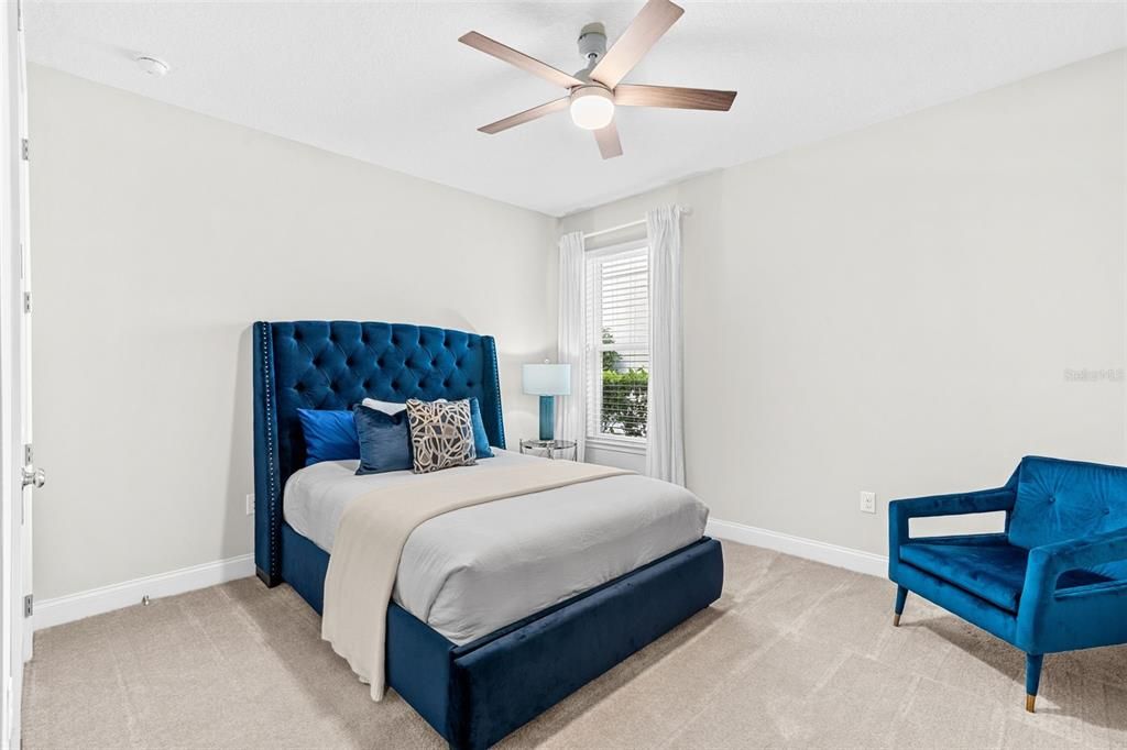 En Venta: $995,000 (4 camas, 3 baños, 2896 Pies cuadrados)