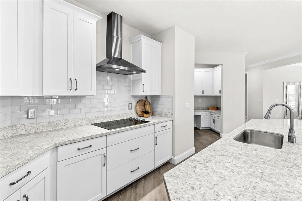 En Venta: $995,000 (4 camas, 3 baños, 2896 Pies cuadrados)