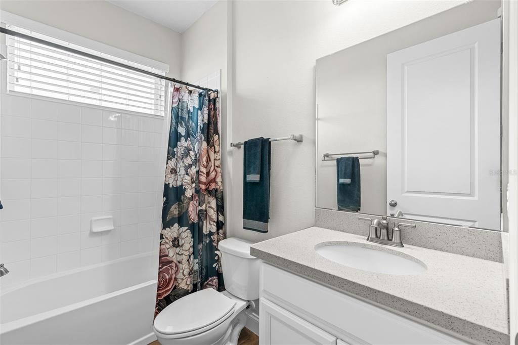 En Venta: $995,000 (4 camas, 3 baños, 2896 Pies cuadrados)