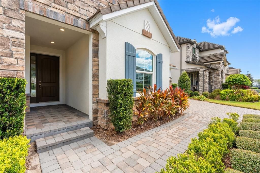 En Venta: $995,000 (4 camas, 3 baños, 2896 Pies cuadrados)