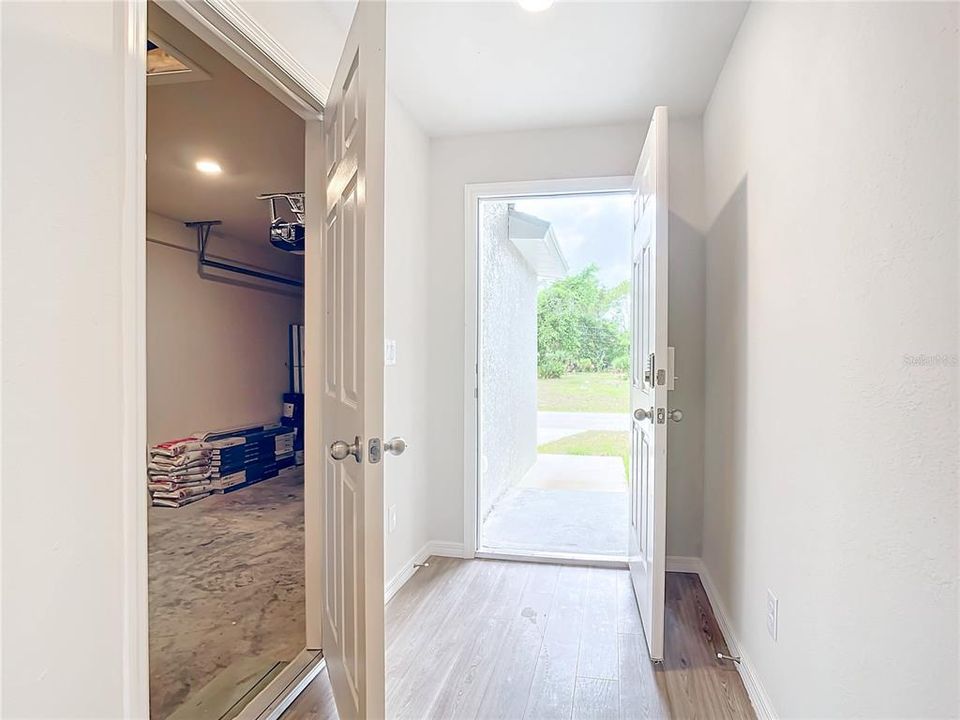 На продажу: $412,400 (4 спален, 0 ванн, 2086 Квадратных фут)