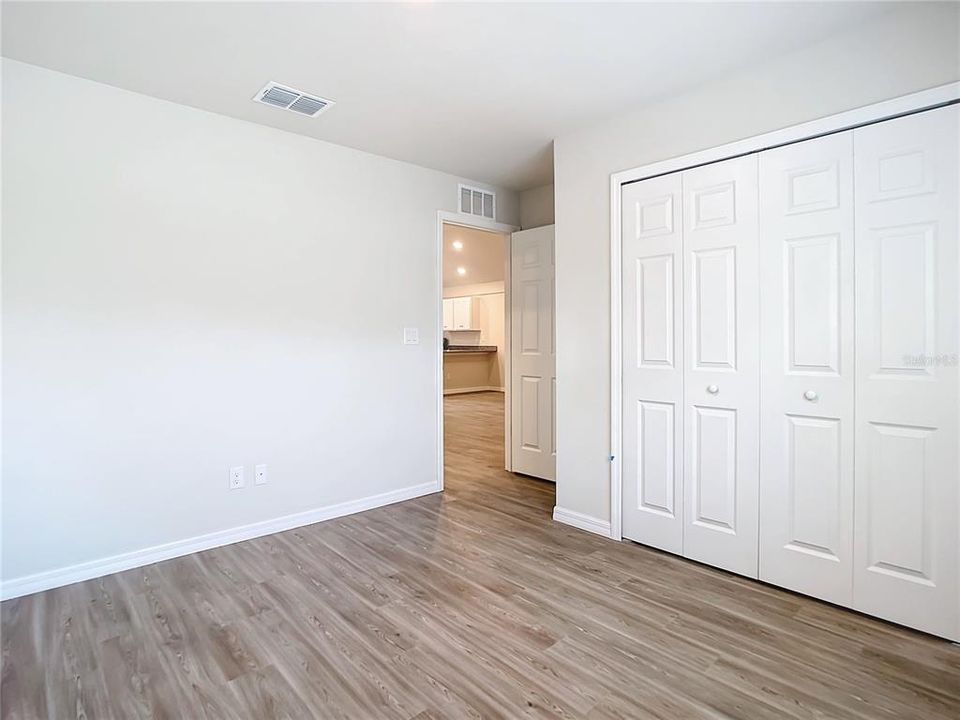 На продажу: $412,400 (4 спален, 0 ванн, 2086 Квадратных фут)